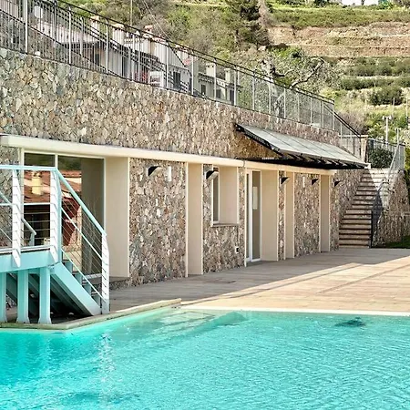 Borgo Dei Fiori - Sea & Pool Daire *