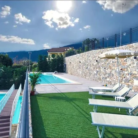 Borgo Dei Fiori - Sea & Pool Апартаменты *