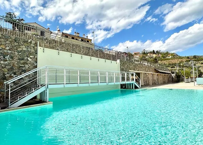 Borgo Dei Fiori - Sea & Pool Magliolo